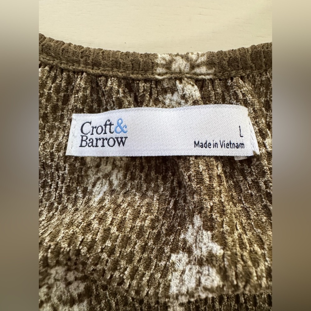 Croft & Barrow Olive and Cream Knit Top - Picture 7 of 8